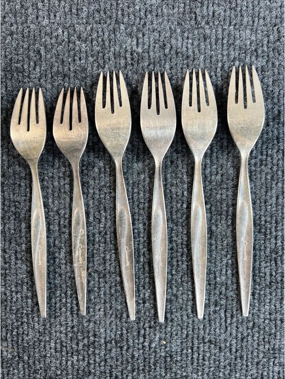 Oneida Community stainless flatware Mixed Set of 6 Forks